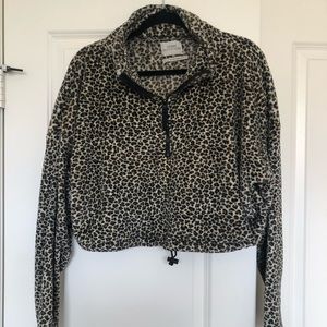 URBAN OUTFITTERS Cropped Leopard Sweater